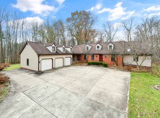 19070 Brewster Rd, Aurora, OH 44202