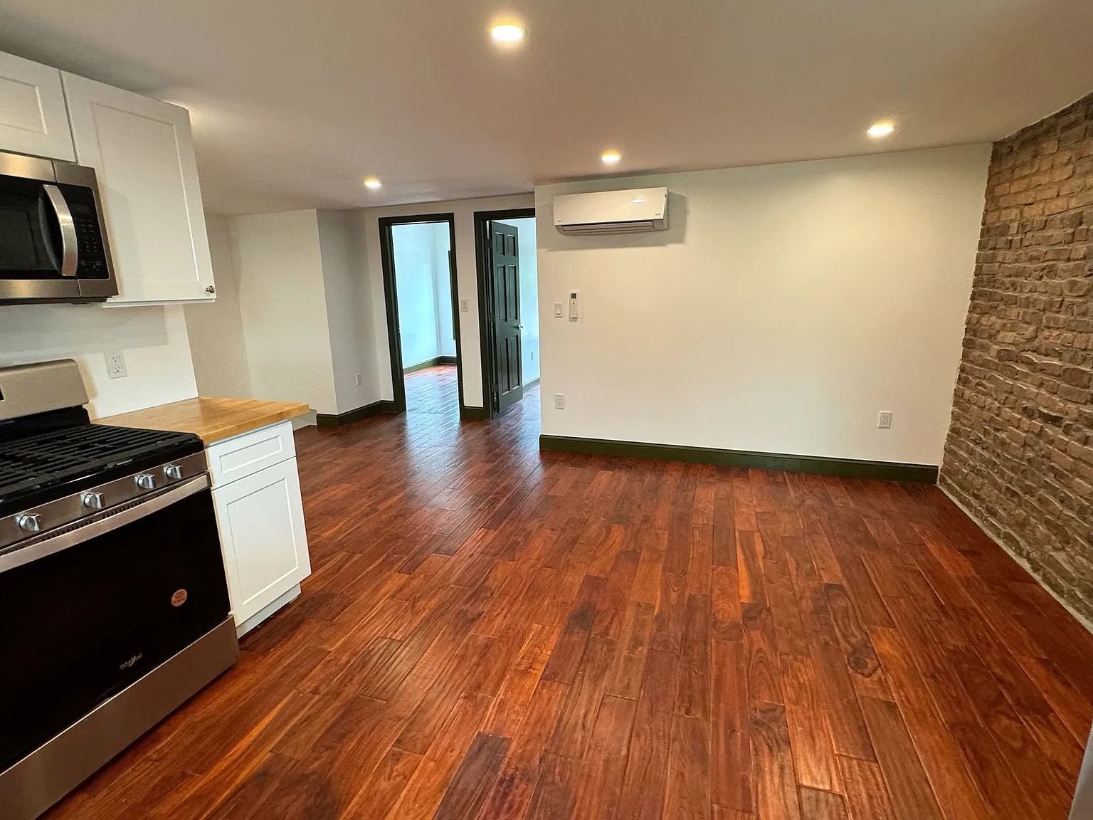 2 bed, 675 sqft, $2,450 — Photo 1