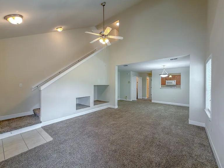 3271 Sugar Berry Way — Photo 4
