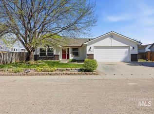 730 W Sunwood Ct, Kuna, ID 83634
