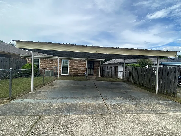 3050 Sutton Dr — Photo 28