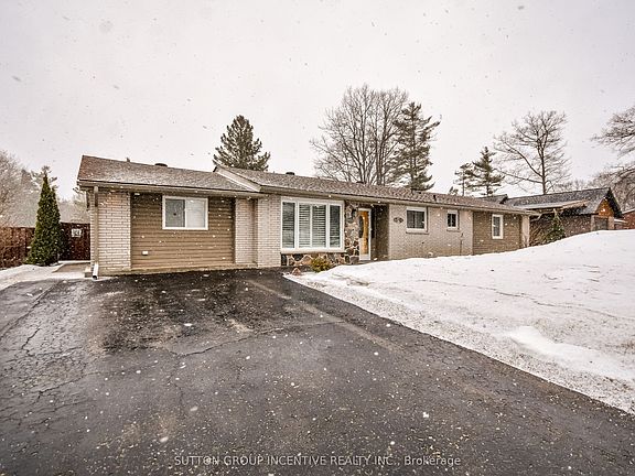 2nd image of 355 Zoo Park Rd