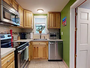 34 Academy St #A — Photo 2