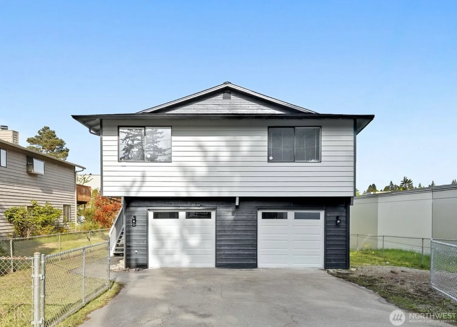 4 bed, 1200 sqft, $3,100 — Photo 1