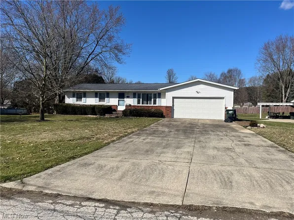 253 Villard St, Apple Creek, OH 44606