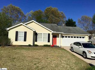 1006 Autumn Leaf Ln, Fountain Inn, SC 29644