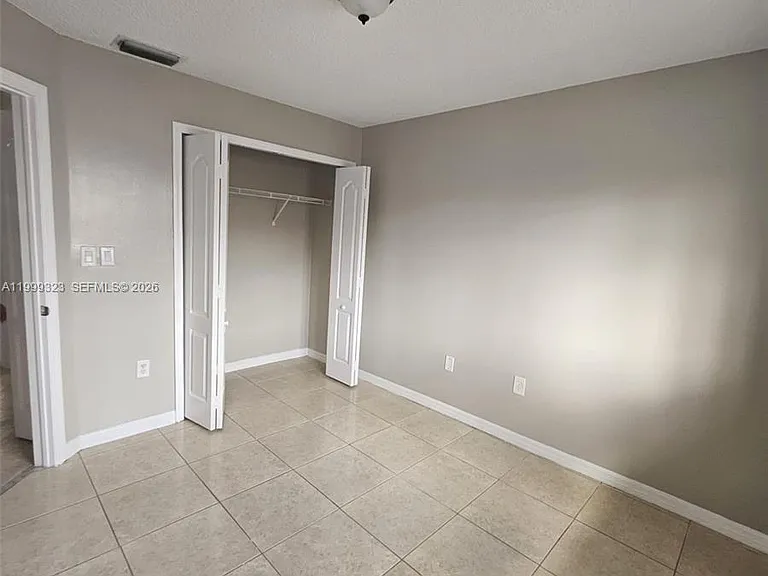 2527 W 76th St #208 — Photo 17
