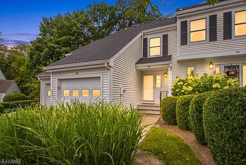 48 Aberdeen Dr Photo 1