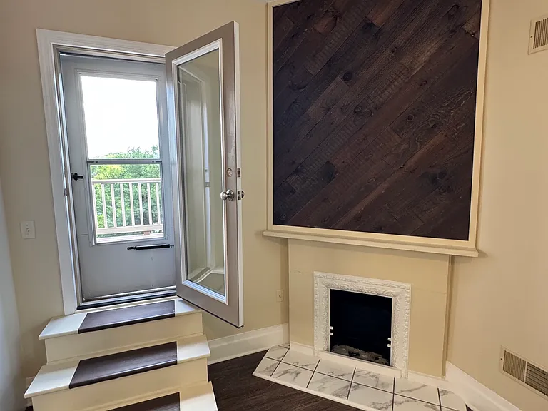 211 Shiloh St — Photo 6