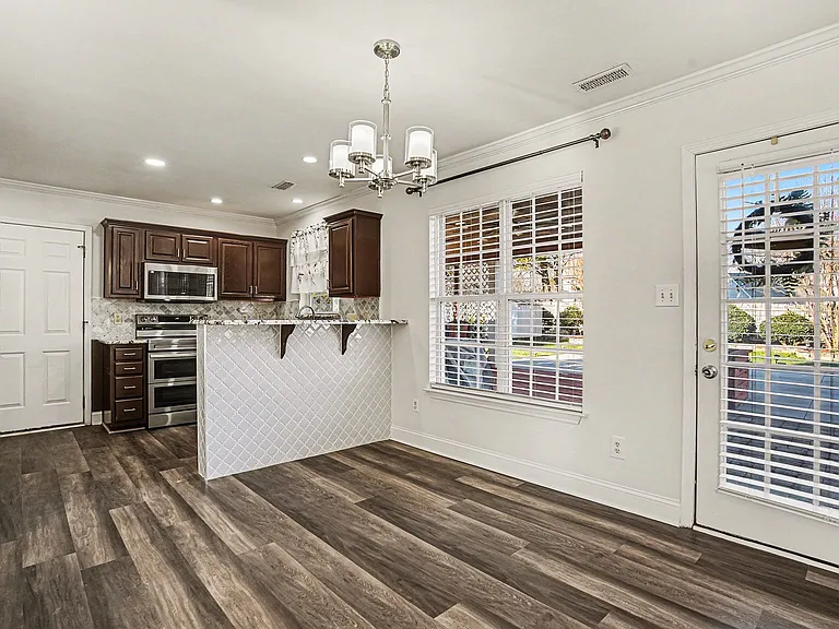 14423 Southbridge Forest Dr — Photo 7