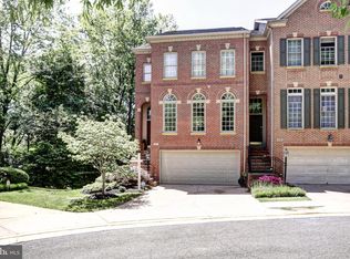9921 Trosby Ct, Vienna, VA 22181
