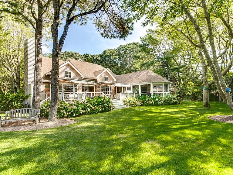 8 Lily Hill Rd — Photo 34