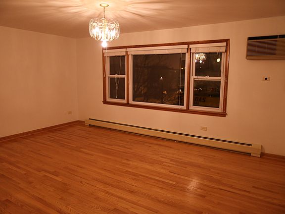 3rd image of 3820 W 47th St APT 3SW