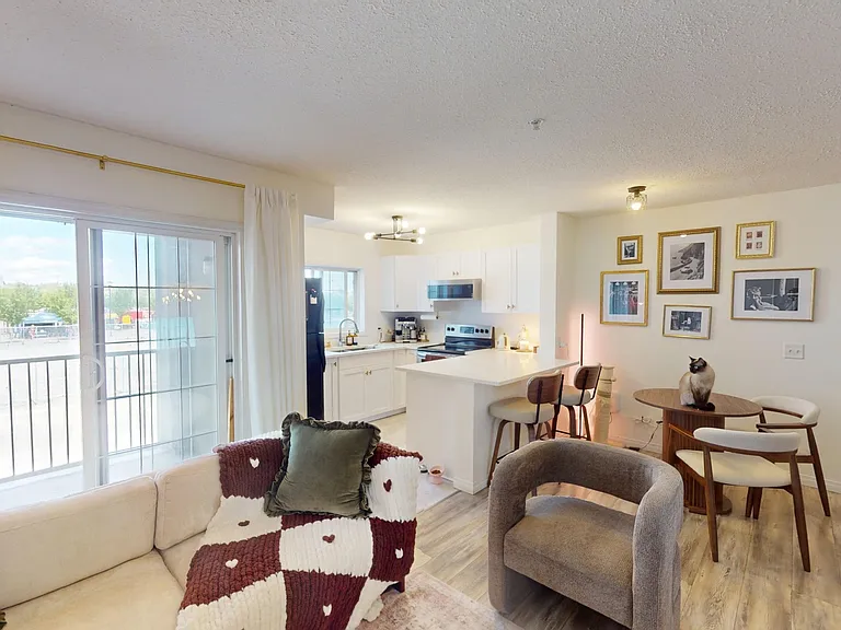 630 8th Ave SE #217 — Photo 9