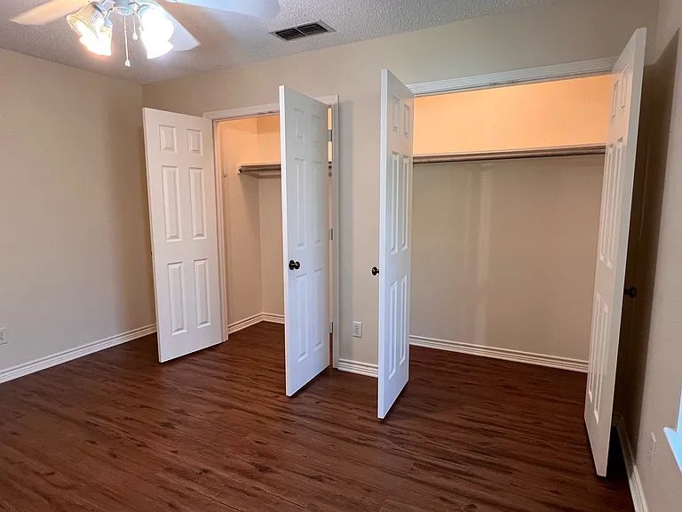 309 Laird Ln #105 — Photo 30
