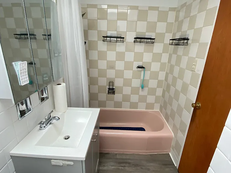 342 W 107th St #2W — Photo 2