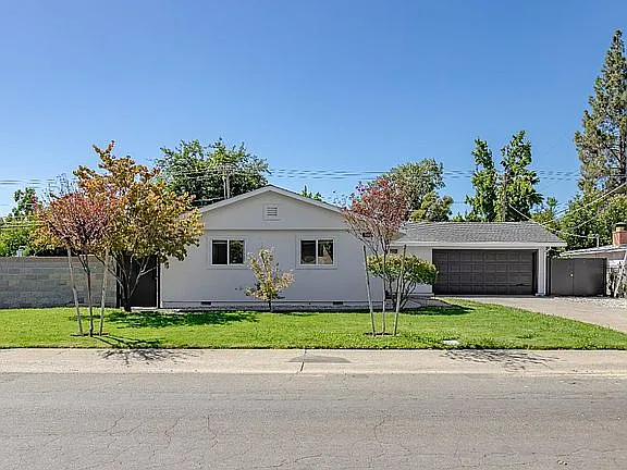 Paseo Dr — Photo 2
