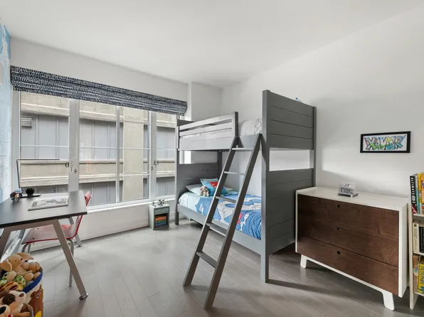 70 Charlton Street image 18 of 30