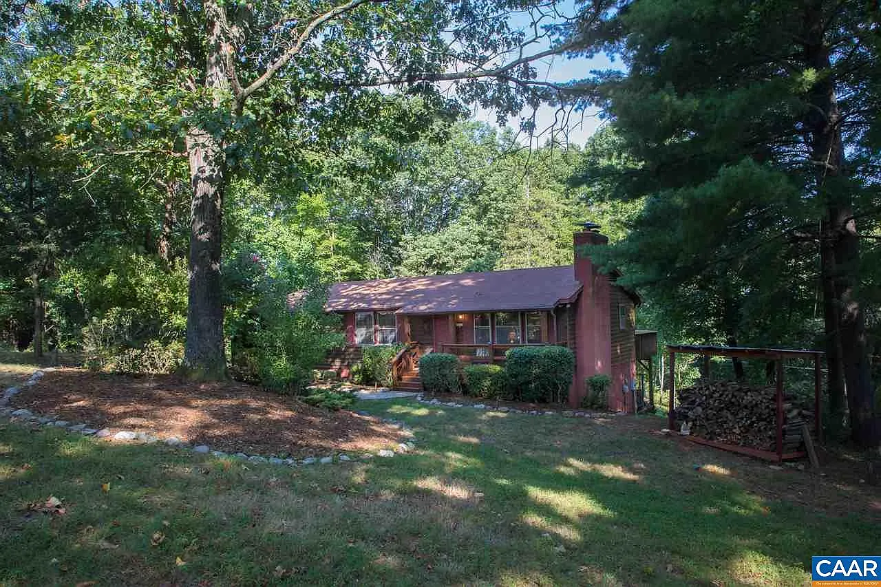 824 Dry Bridge Rd photo 1