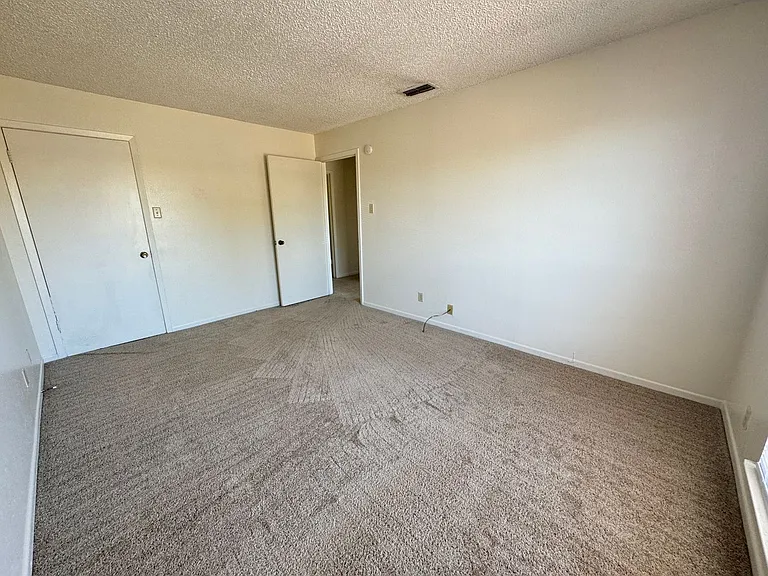 4308 Lake Rd — Photo 29