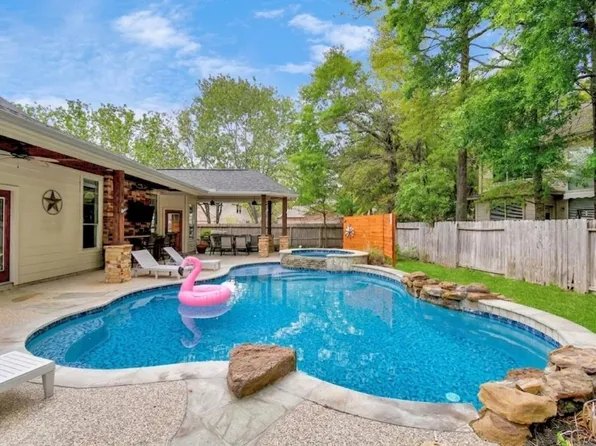 7 New Dawn Pl, Conroe, TX 77385