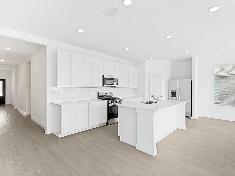 3029 Eriskay Dr — Photo 9