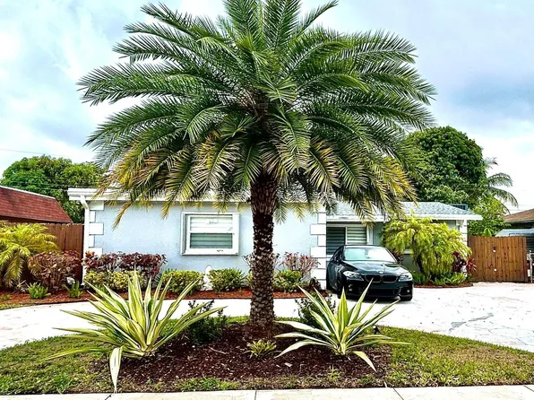 2630 N 72nd Way, Hollywood, FL 33024