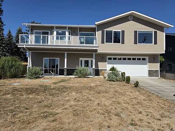 2nd image of 1247 Admirals Dr