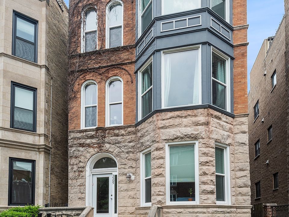 This is a 6 unit building. 2R is in the rear.