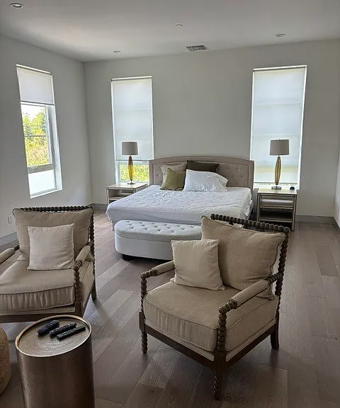 4435 Camellia — Photo 20