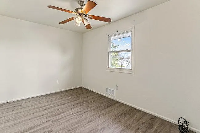 1856 Oak Tree Rd — Photo 9