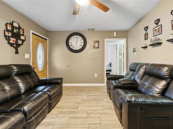 4th image of 601 Van Cleve Drive