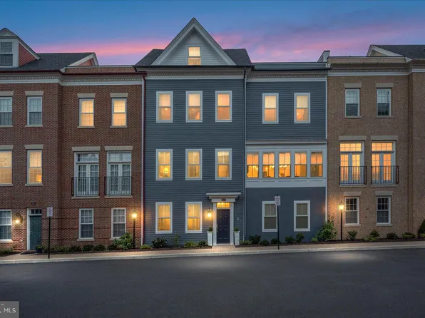 609 2nd St, Alexandria, VA 22314