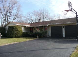 1271 Aspen Ln, Elk Grove Village, IL 60007