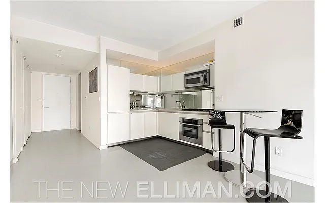 Rented by Douglas Elliman | media 41