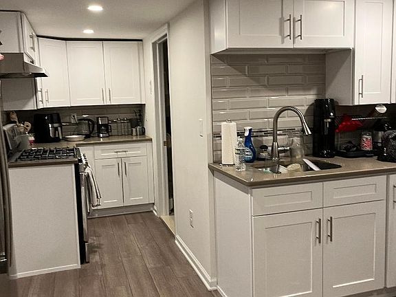 2nd image of 651 Mill St Floor 3