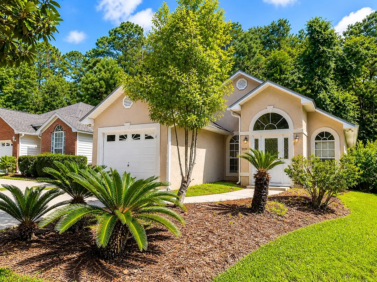 Building Photo - 2120 Heathrow Dr