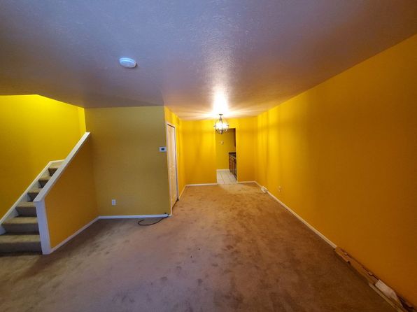 23755 Banbury Cir APT 15