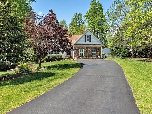 2nd image of 8500 Sunningdale Ter