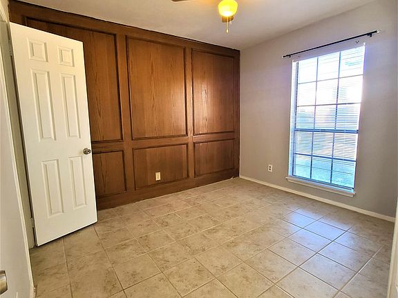 5th image of 3415 Briaroaks Dr