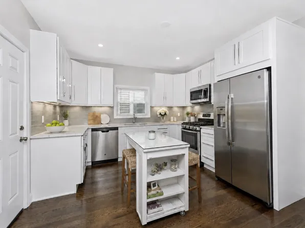 3-69 Marine Rd #3, Boston, MA 02127
