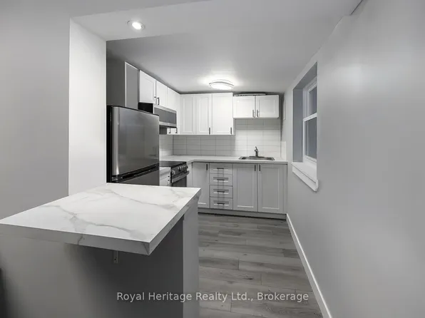 264 Division St #2, Cobourg, ON K9A 3R1