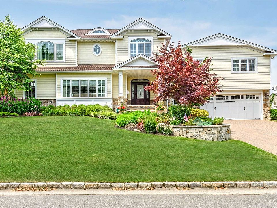 352 Riviera Dr S, Massapequa, NY 11758 Zillow