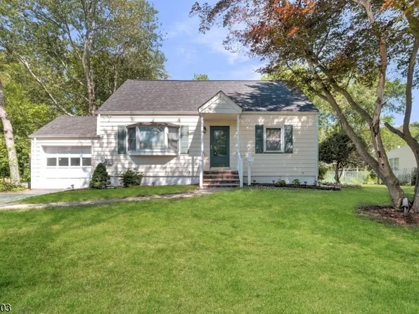 9 Park Dr, Livingston Twp., NJ 07039