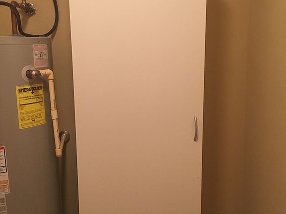 Laundry Rm Extra Storage