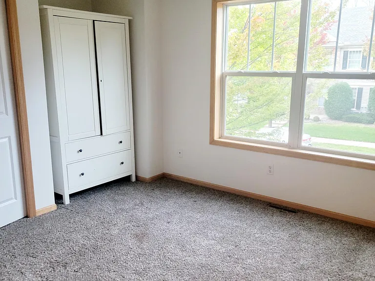 3049 Chamberlain St N #4 — Photo 10