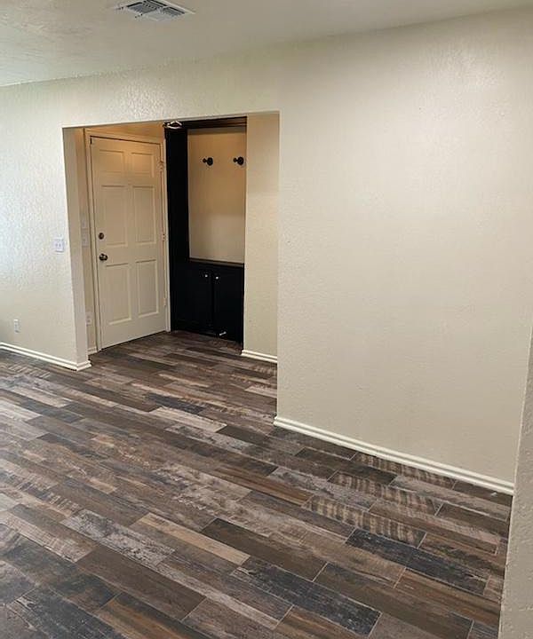 1st image of 10716 S Winston Way