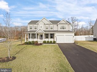 15812 Aerial View Rd, Woodbridge, VA 22193