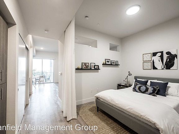 4th image of 1331 W 7th St APT 412