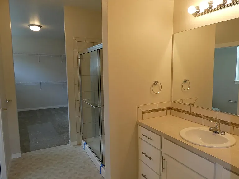 3315 S Custer Ln — Photo 16